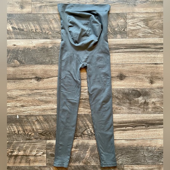 Blanqi Maternity Leggings - Picture 2 of 8